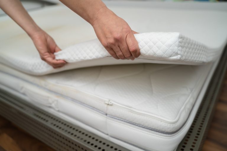 How to Pick a Memory Foam Mattress Topper for Your Mattress